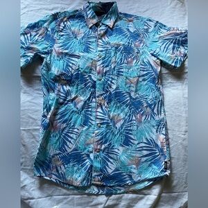 Izod Relaxed Classics Cotton Hawaiian Print Shirt